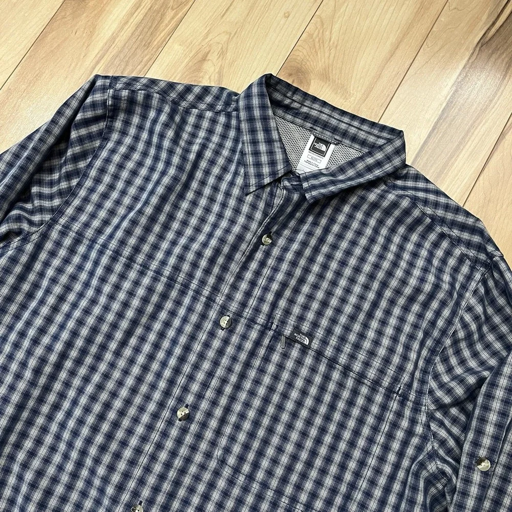 The North Face Mens XL Blue Plaid Button Up Long Sleeve Shirt Zip Pocket Modal
